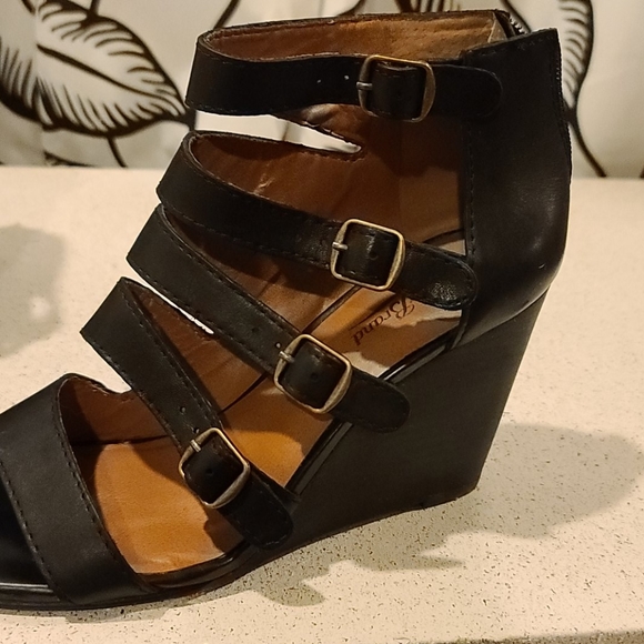 Lucky Brand Buckle Heels - Picture 7 of 7